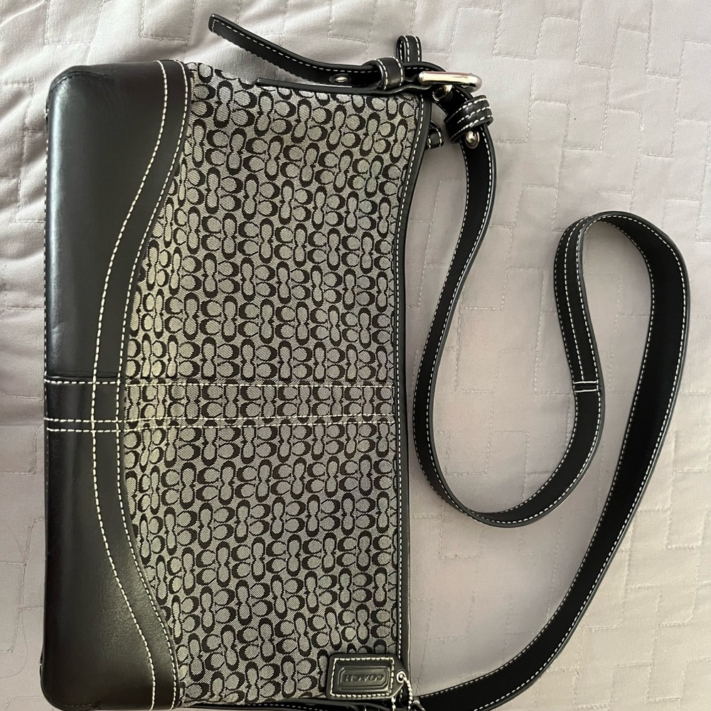 COACH purse, Leather and cloth Black.Like new condition. Adjustable strap.